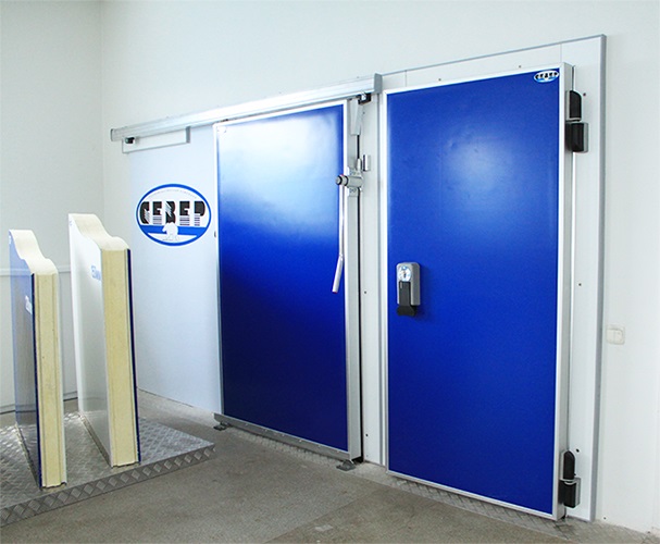 Дверь холодильная распашная одностворчатая СТ-РДО-900*2200/80 - Изображение 3